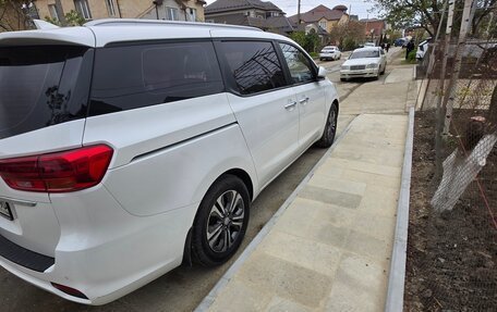 KIA Carnival III, 2019 год, 2 800 000 рублей, 9 фотография