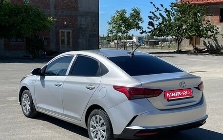 Hyundai Solaris II рестайлинг, 2020 год, 985 000 рублей, 5 фотография
