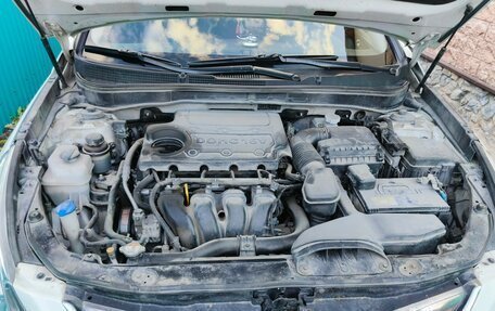 Hyundai Sonata VI, 2012 год, 1 250 000 рублей, 8 фотография