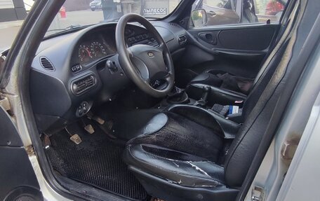 Chevrolet Niva I рестайлинг, 2002 год, 449 000 рублей, 8 фотография