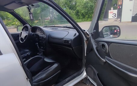 Chevrolet Niva I рестайлинг, 2002 год, 449 000 рублей, 7 фотография