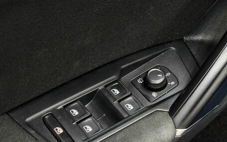 Volkswagen Tiguan II, 2018 год, 3 349 900 рублей, 15 фотография