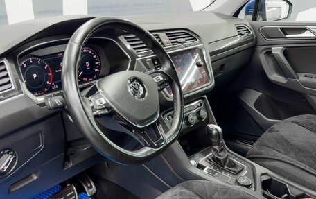 Volkswagen Tiguan II, 2018 год, 3 349 900 рублей, 8 фотография