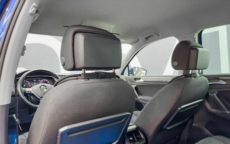 Volkswagen Tiguan II, 2018 год, 3 349 900 рублей, 18 фотография