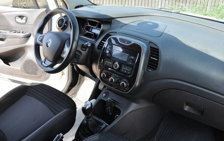 Renault Kaptur I рестайлинг, 2019 год, 1 500 000 рублей, 13 фотография