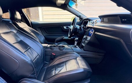 Ford Mustang VI рестайлинг, 2019 год, 4 200 000 рублей, 14 фотография
