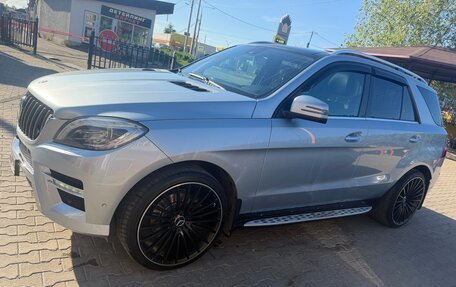 Mercedes-Benz M-Класс, 2013 год, 2 800 000 рублей, 4 фотография