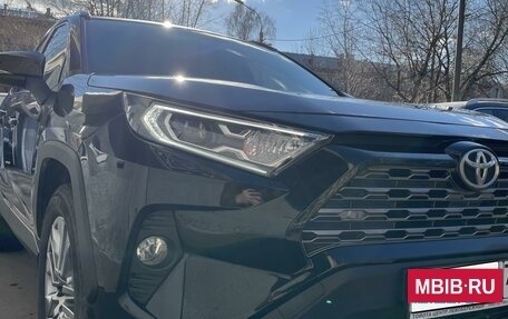 Toyota RAV4, 2020 год, 3 100 000 рублей, 3 фотография