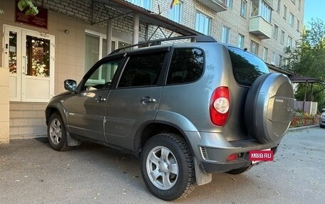 Chevrolet Niva I рестайлинг, 2012 год, 510 000 рублей, 7 фотография