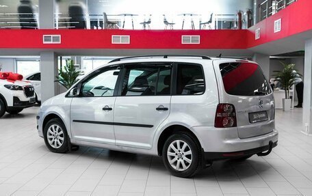 Volkswagen Touran III, 2008 год, 595 000 рублей, 4 фотография