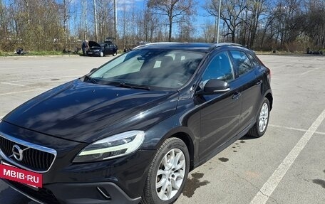 Volvo V40 Cross Country I, 2017 год, 1 311 000 рублей, 2 фотография