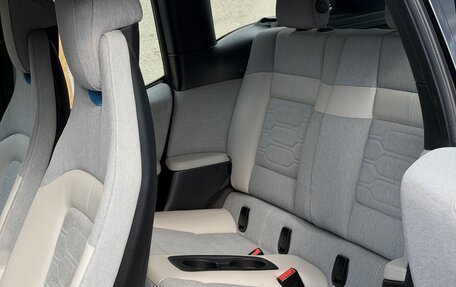 BMW i3 I01 рестайлинг, 2014 год, 1 600 000 рублей, 21 фотография