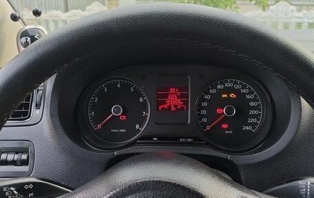 Volkswagen Polo VI (EU Market), 2011 год, 720 000 рублей, 5 фотография