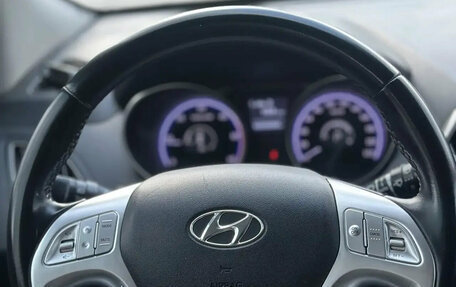 Hyundai ix35 I рестайлинг, 2010 год, 995 000 рублей, 8 фотография