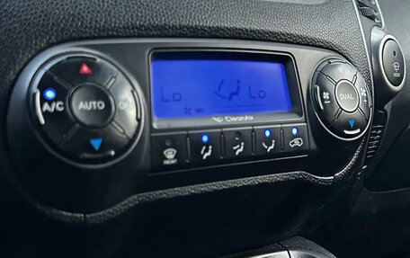Hyundai ix35 I рестайлинг, 2010 год, 995 000 рублей, 10 фотография