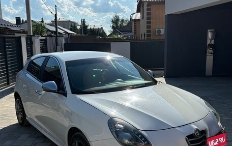 Alfa Romeo Giulietta, 2014 год, 1 300 000 рублей, 3 фотография