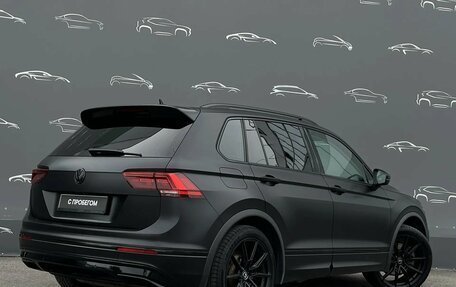 Volkswagen Tiguan II, 2020 год, 3 247 900 рублей, 2 фотография
