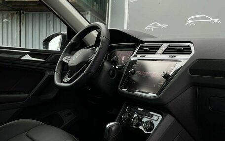 Volkswagen Tiguan II, 2020 год, 3 247 900 рублей, 8 фотография