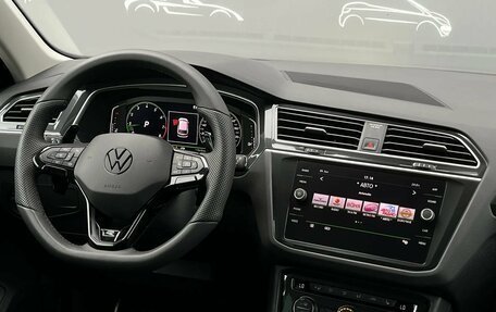 Volkswagen Tiguan II, 2020 год, 3 247 900 рублей, 18 фотография