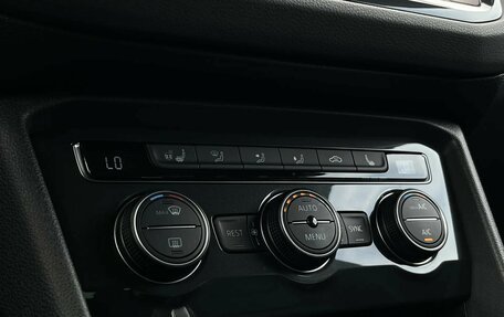 Volkswagen Tiguan II, 2020 год, 3 247 900 рублей, 20 фотография