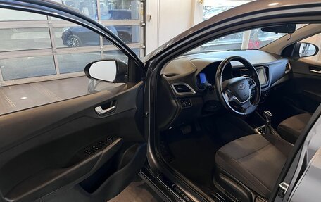 Hyundai Solaris II рестайлинг, 2021 год, 1 732 000 рублей, 21 фотография