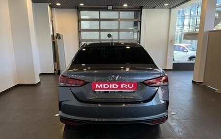 Hyundai Solaris II рестайлинг, 2021 год, 1 732 000 рублей, 4 фотография