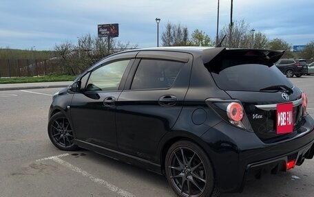 Toyota Vitz, 2015 год, 1 390 000 рублей, 6 фотография