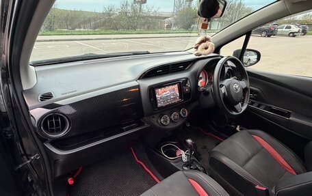 Toyota Vitz, 2015 год, 1 390 000 рублей, 13 фотография