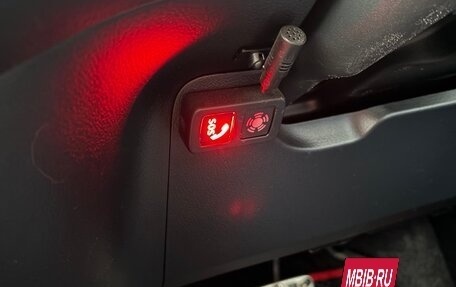 Toyota Vitz, 2015 год, 1 390 000 рублей, 26 фотография