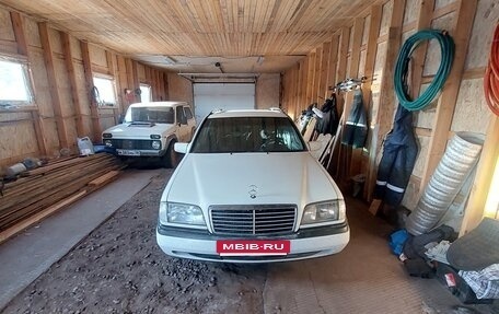 Mercedes-Benz C-Класс, 1996 год, 270 000 рублей, 2 фотография