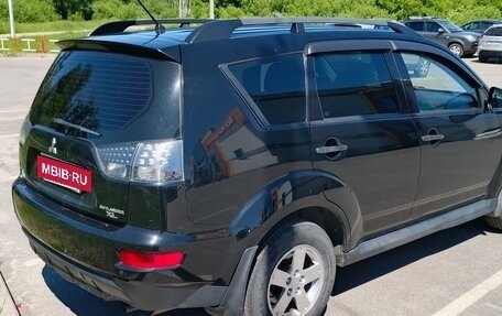 Mitsubishi Outlander III рестайлинг 3, 2011 год, 1 050 000 рублей, 3 фотография