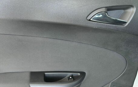 Opel Astra J, 2013 год, 949 000 рублей, 27 фотография