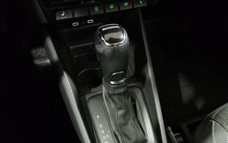 Skoda Rapid II, 2021 год, 1 650 000 рублей, 13 фотография