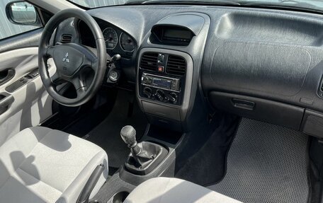 Mitsubishi Carisma I, 2003 год, 225 000 рублей, 10 фотография