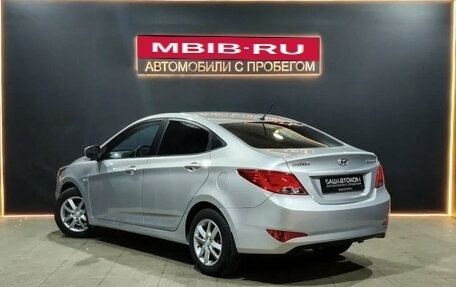 Hyundai Solaris II рестайлинг, 2015 год, 980 000 рублей, 5 фотография