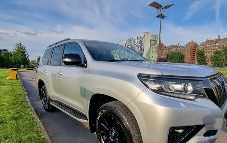 Toyota Land Cruiser Prado 150 рестайлинг 2, 2021 год, 8 500 000 рублей, 1 фотография
