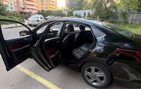 Hyundai Solaris II рестайлинг, 2021 год, 1 900 000 рублей, 5 фотография