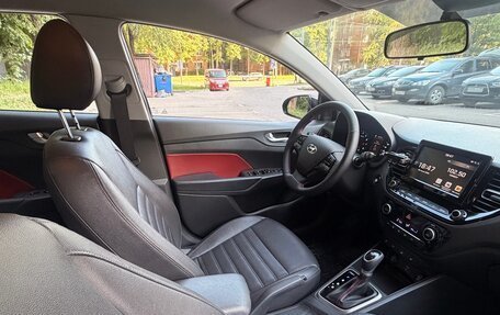 Hyundai Solaris II рестайлинг, 2021 год, 1 900 000 рублей, 6 фотография