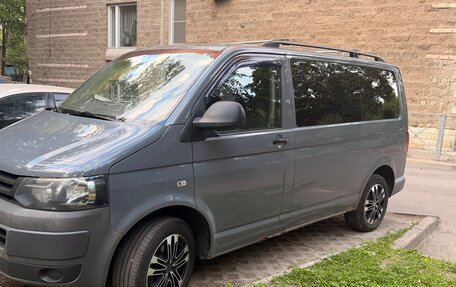 Volkswagen Caravelle T5, 2012 год, 1 270 000 рублей, 3 фотография