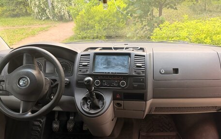 Volkswagen Caravelle T5, 2012 год, 1 270 000 рублей, 14 фотография