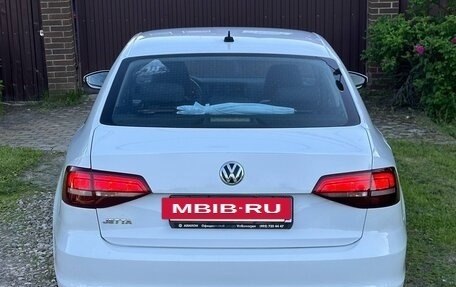 Volkswagen Jetta VI, 2016 год, 1 100 000 рублей, 4 фотография