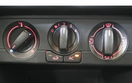 Volkswagen Polo VI (EU Market), 2011 год, 779 000 рублей, 11 фотография