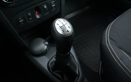 Renault Logan II, 2014 год, 645 000 рублей, 25 фотография