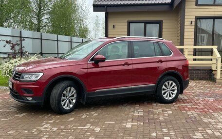 Volkswagen Tiguan II, 2017 год, 2 350 000 рублей, 1 фотография