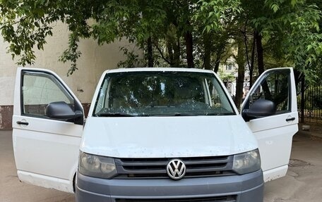 Volkswagen Transporter T5 рестайлинг, 2012 год, 950 000 рублей, 1 фотография