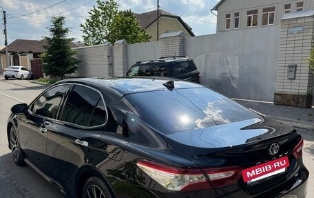Toyota Camry, 2021 год, 3 650 000 рублей, 6 фотография
