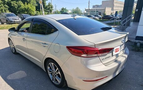 Hyundai Elantra VI рестайлинг, 2018 год, 1 750 000 рублей, 6 фотография