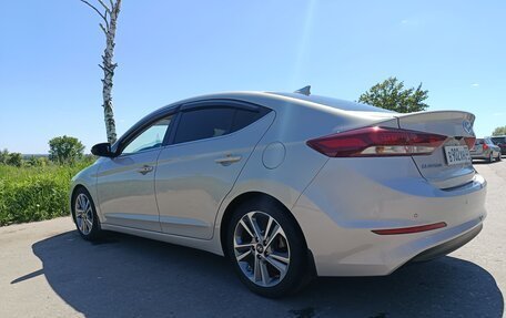 Hyundai Elantra VI рестайлинг, 2018 год, 1 750 000 рублей, 9 фотография