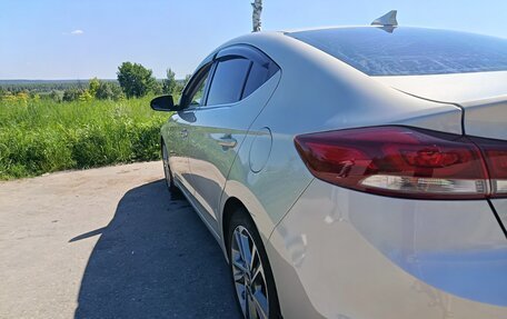 Hyundai Elantra VI рестайлинг, 2018 год, 1 750 000 рублей, 14 фотография