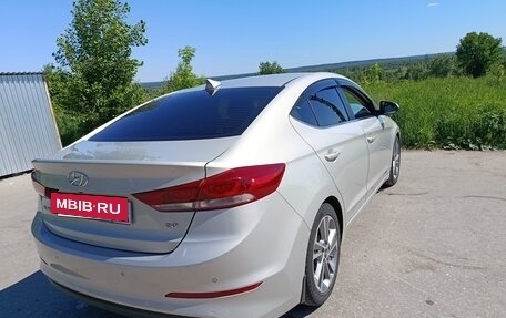 Hyundai Elantra VI рестайлинг, 2018 год, 1 750 000 рублей, 17 фотография